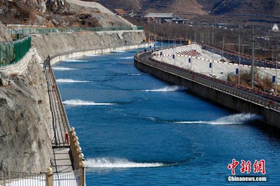 中国新闻网@南水北调工程累计调水量近300亿立方米 超1.2亿人受益