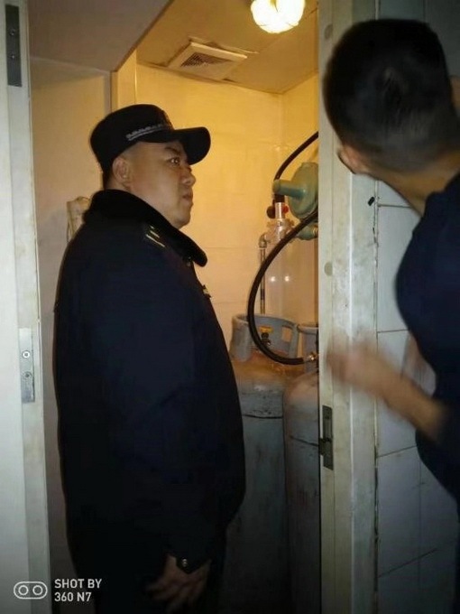 #北京晚报#三里屯街道综合行政执法队开展燃气安全排查工作