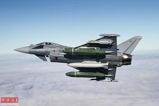 新华网■对空对地多面手！“台风”换武器似变形金刚