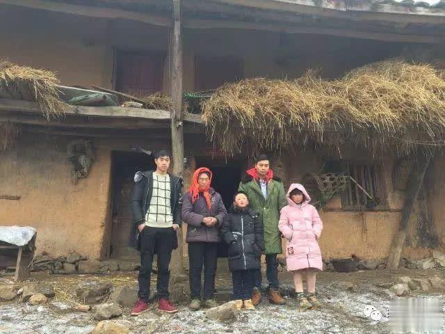 「中国经济网」两年后记者再次实地探访“冰花男孩”他现在情况如何呢？