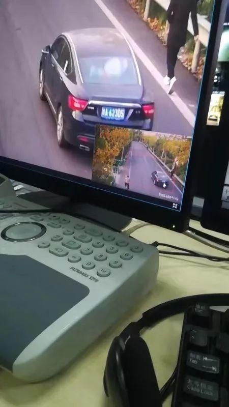 [中国青年网]捡到贵重失物不归还？结果……出乎所有人的意外