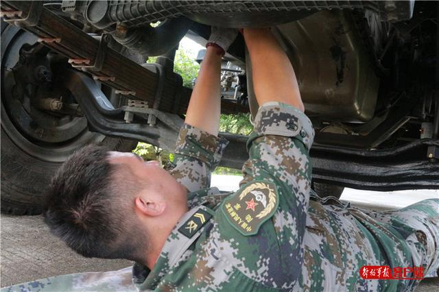 「中国军网」边防行车10年，30万公里零事故，他是怎么做到的？