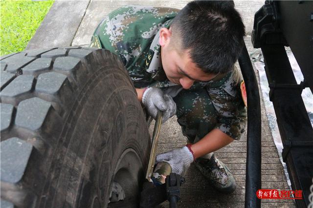 「中国军网」边防行车10年，30万公里零事故，他是怎么做到的？