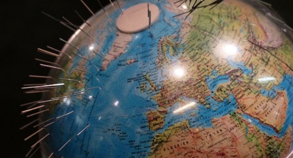 海外网：地磁北极正加速靠近俄罗斯 俄媒：未来或将发生南北磁极互换