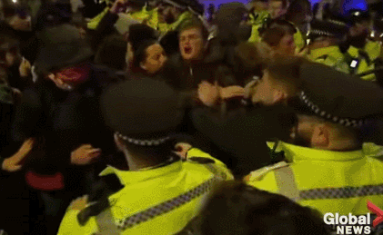 观察者网■大选刚结束，抗议者就上街了