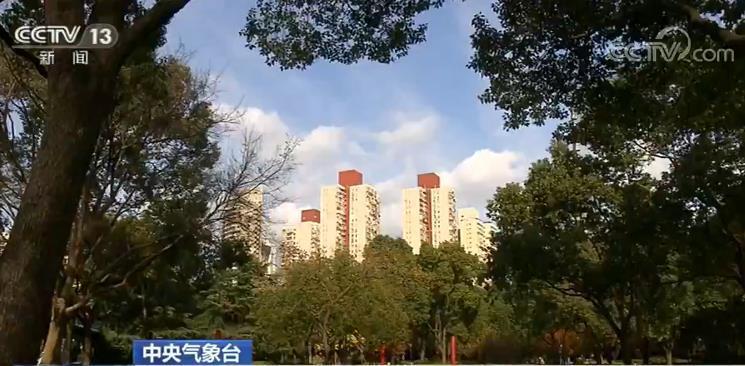 [央视网]北方雪花飘，南方气温升！南方部分地区刷新历史同期高温纪录