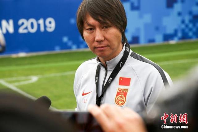 [新华网]东亚杯再败，中国足球和日韩之间已隔天堑？