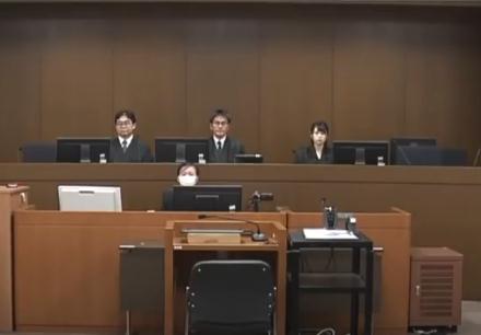 [新京报]日本前高官杀死啃老儿子 妻子庭上求情：儿子常打我 女儿因有这样的哥哥绝望自杀