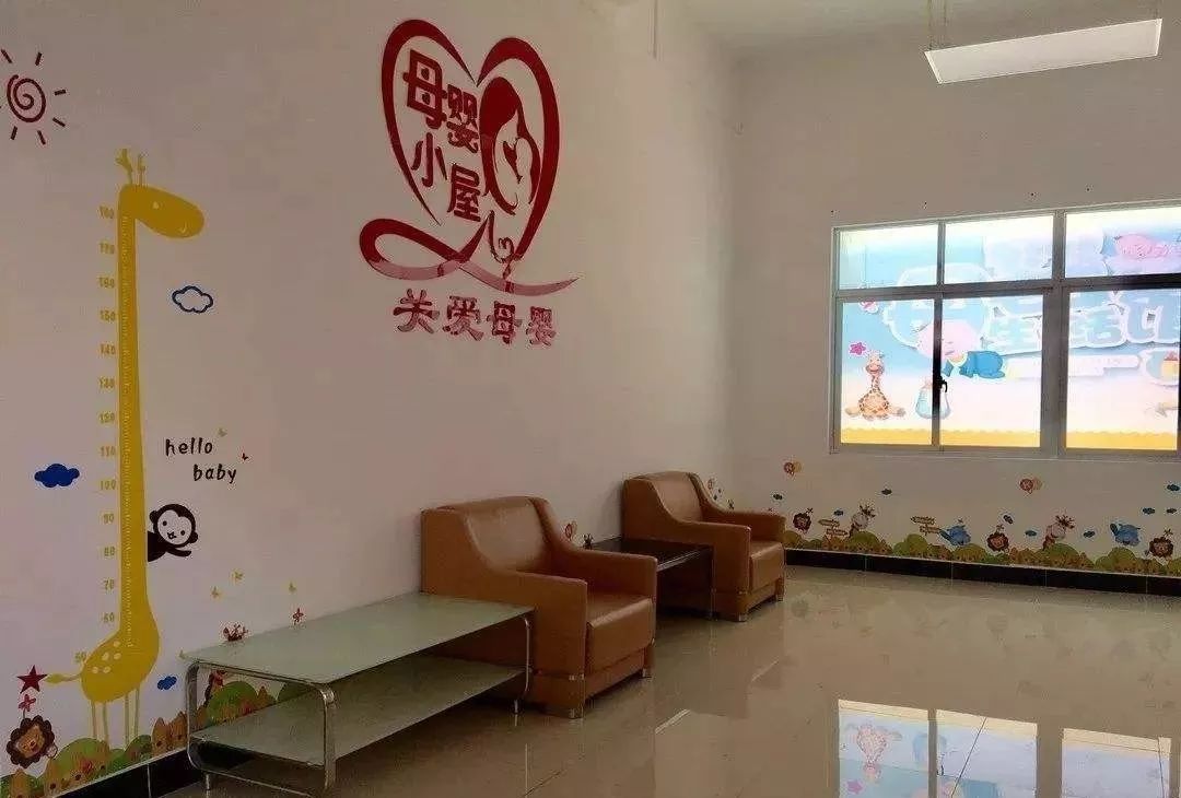 光明日报@母婴室，何时成公共场合“标配”？