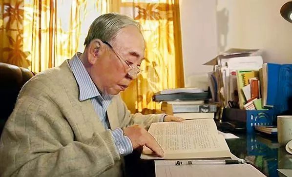 「求是网」2019，《求是》上那些让我们泪目的英模