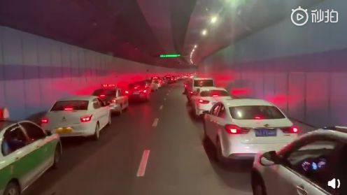 #中国新闻社#2019，平凡的人们给我最多感动……
