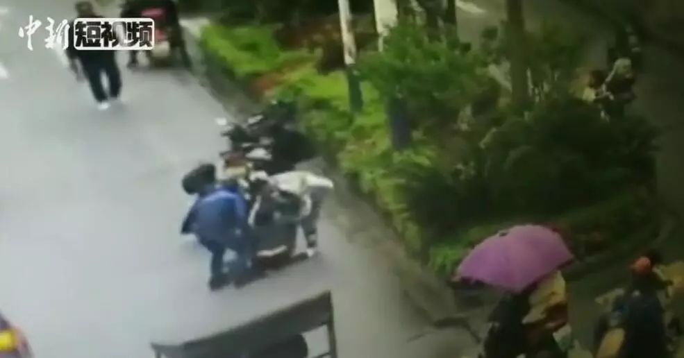 #中国新闻社#2019，平凡的人们给我最多感动……