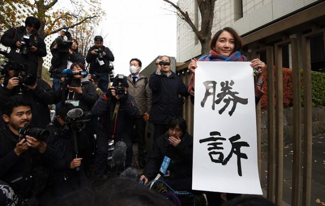 #澎湃新闻#《日本之耻》主角伊藤诗织遭性侵案胜诉，施害者曾为安倍写传