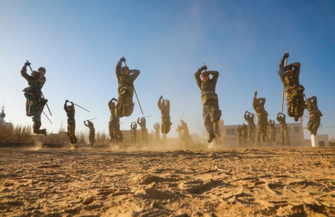 中国武警砺剑2019冬季大练兵兴起热潮