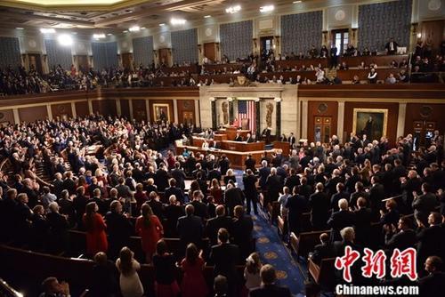 中国新闻网@迈出重要一步：美国会众议院批准美墨加贸易协议