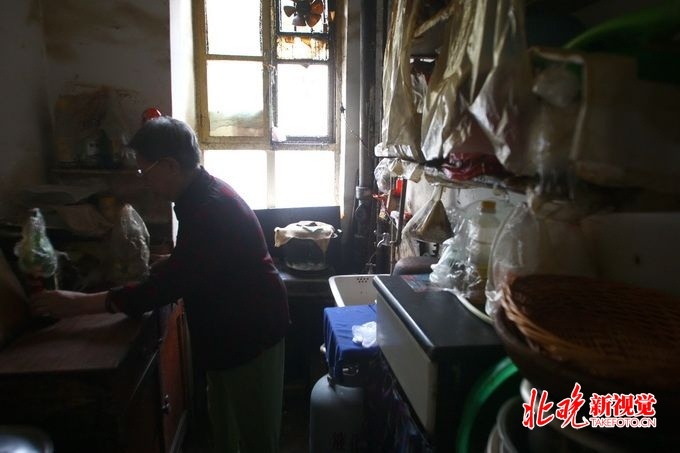 [北京晚报]“无煤化”取暖也要万无一失！北京四次“温暖”行动谨防煤气