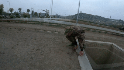 【中国军网】都说400米障碍是“会呼吸的痛”，兵哥咋还跑出哲理来了？