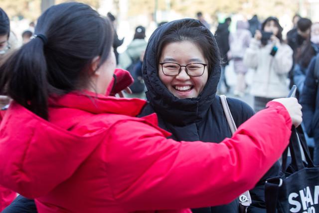 #新京报#进博会、国家勋章等内容进入全国研究生考试考题
