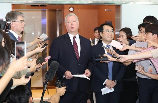 澎湃新闻：美新晋副国务卿比根结束东亚行黯然回国，与朝方会面愿望落空