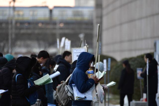 「中国青年网」考研大幕开启，18000余名考生报考清华大学