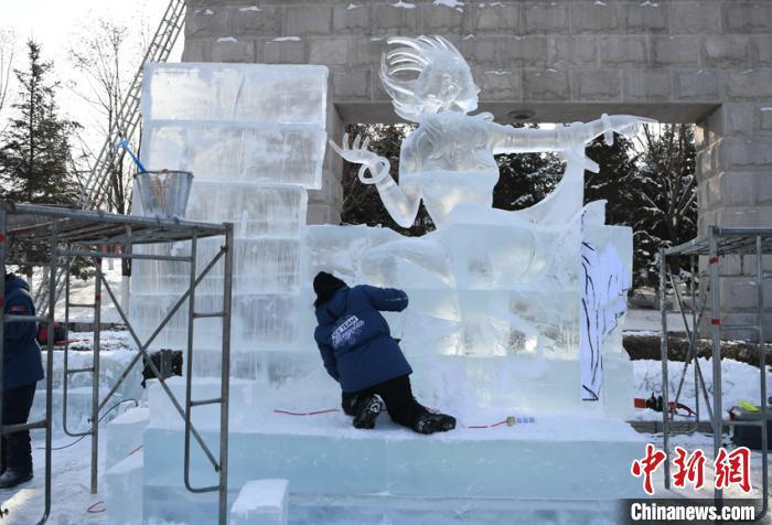 中外雕塑家聚长春雕冰刻雪妙手展现多元文化魅力