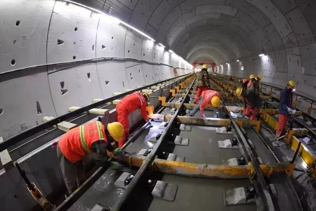 北京日报客户端：“宇宙中心”这家百货公司，也将说“再见”