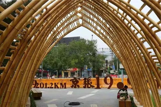 北京日报客户端：“宇宙中心”这家百货公司，也将说“再见”