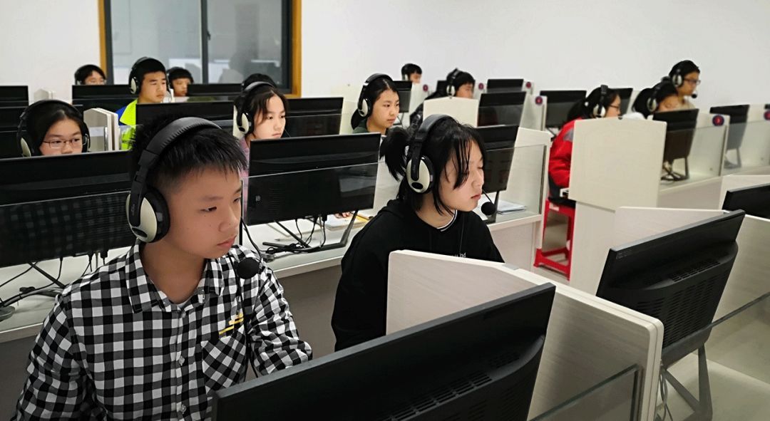 新中考英语听说考试3月28日进行本月30日和明年2月24日将进行两次模拟