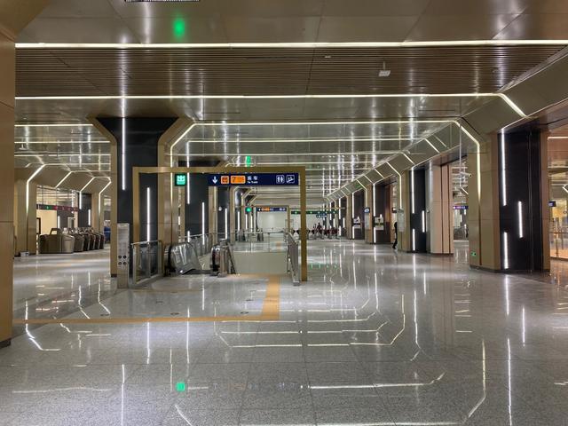 [北京日报客户端]地铁7号线东延、八通线南延将于年底开通试运营