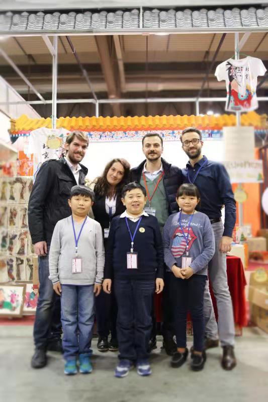 「北京日报客户端」非遗圆梦！“袖珍小伙”和他的“小蚂蚁皮影艺术团”