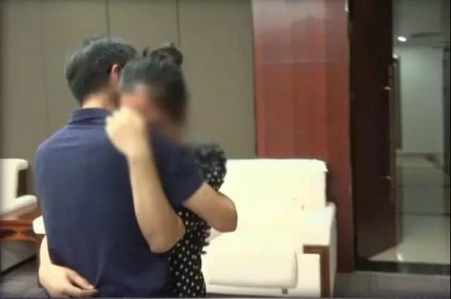 「中国青年网」央视揭“全能神”真面目：花季少女沦为干活“机器”