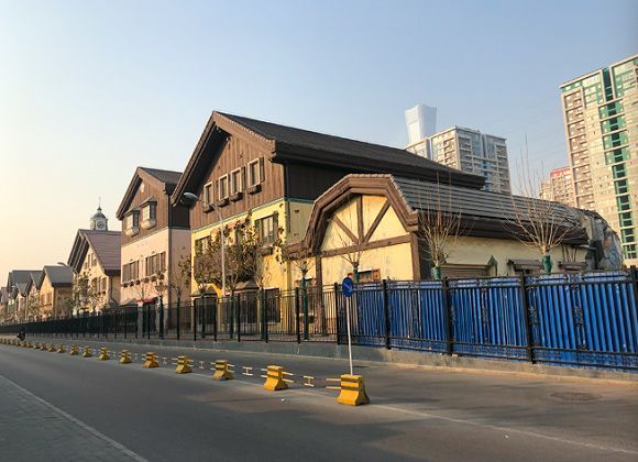 界面■北京CBD荒废8年的“欧洲小镇”终于拆了