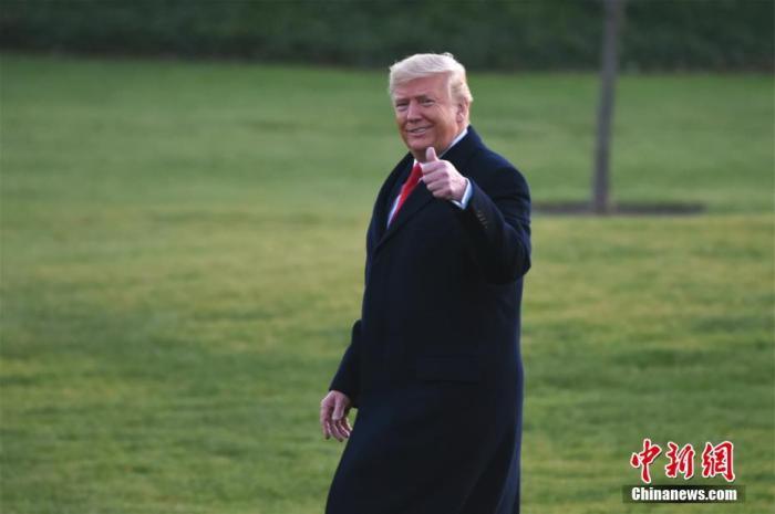 【中国新闻网】特朗普弹劾案将进参议院 美两党拉响选举保卫战