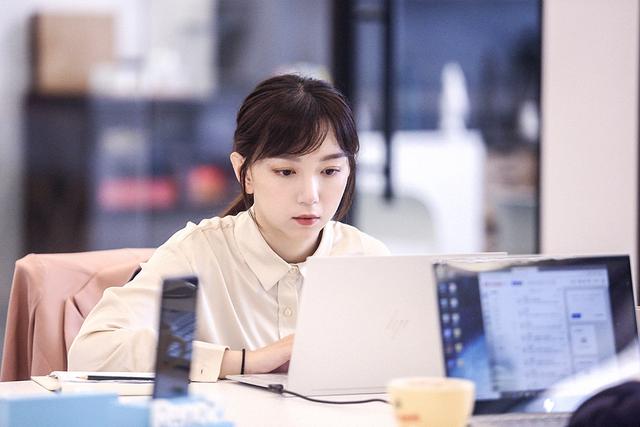 南方周末：“巧克力是什么味道的？自己打开盒子尝尝才知道”