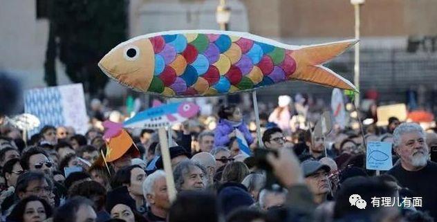 「上观新闻」盘点2019：美国“颜色革命”黑手下的世界格局变迁