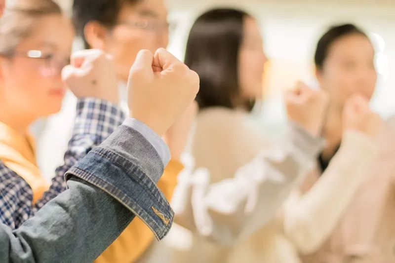 「共青团中央」新年要做行动派，九成受访青年这样表示……