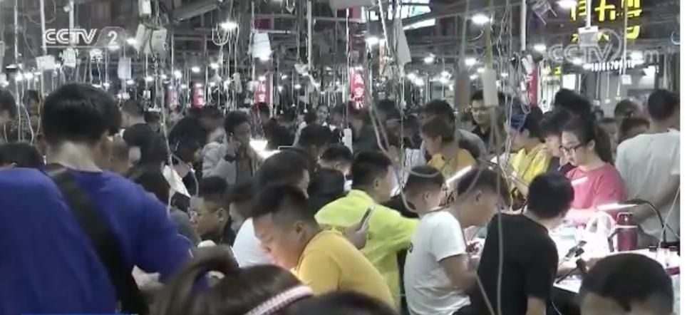 央视财经：火！有人这样卖货，年收入上涨百倍！你的钱包，没准也是被它“掏空”的