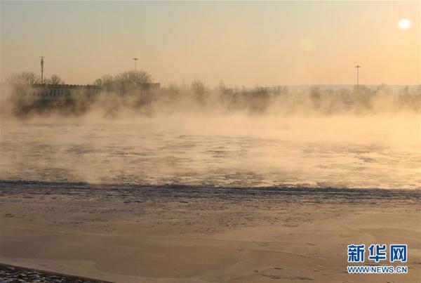 新华网：黄河三盛公水利枢纽库区出现“水煮黄河”景观