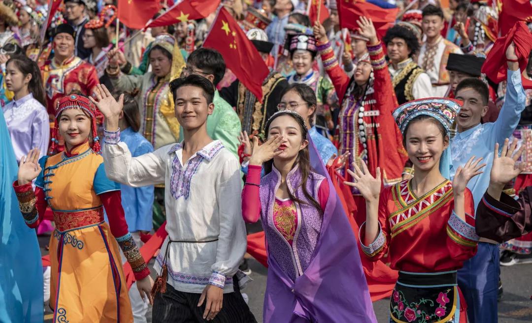 文汇报@【年终报道】我们的新时代·字述2019 | 新