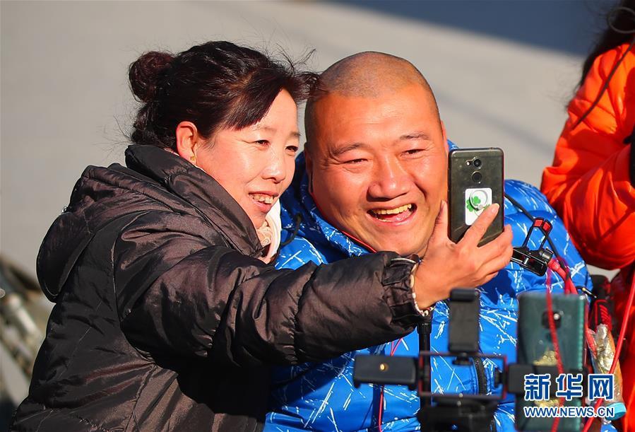 新华网■没有四肢，我也能扛起我的家