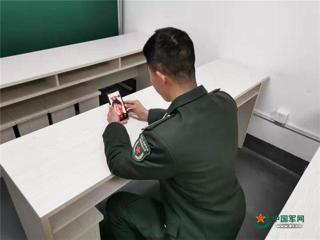 中国军网：那天那夜，国防科大开启跨年新模式
