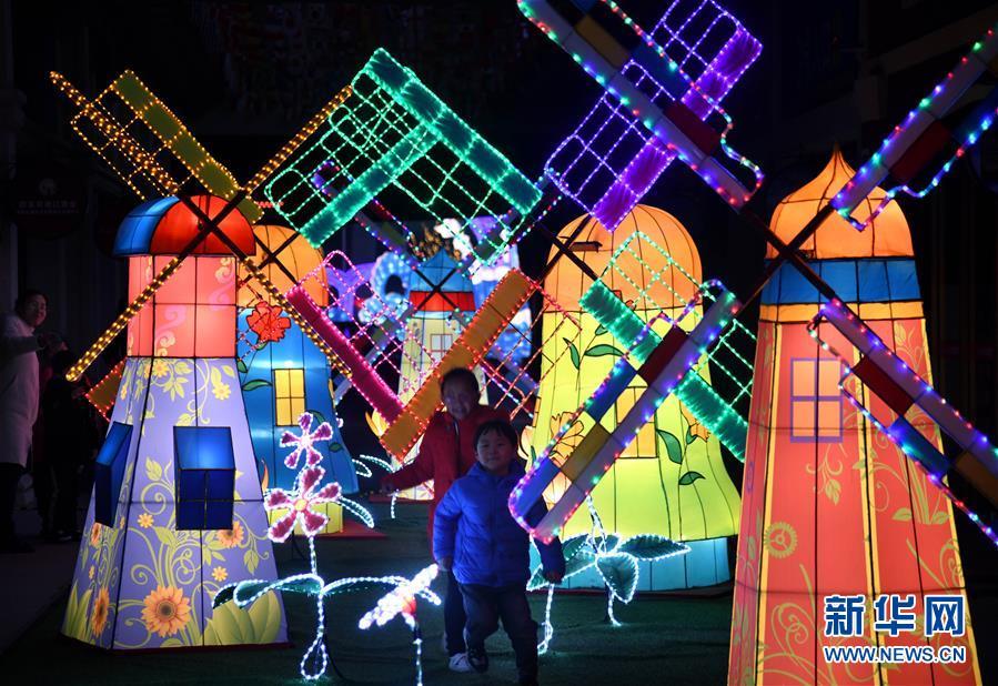 【新华网】花灯迎春