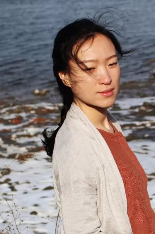 有young山西邓媛媛用油画创新写意的山西女画家