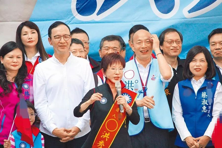 #环球网#洪秀柱、韩国瑜台南造势有人煽动闹场，台警方现场“击落”不明无人机