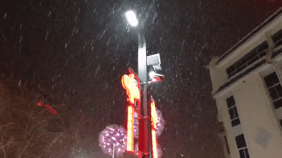 北京晚报■北京初雪大片来了！出门前留意，这些高速因雪封路