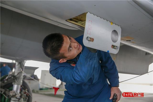 「中国军网」开训就对抗，升空即战斗！这场年度首飞“火药味”十足