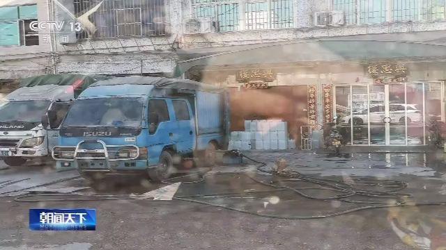 「央视新闻客户端」治超站形同虚设 高价“路牌”为何能变超载车通行证？