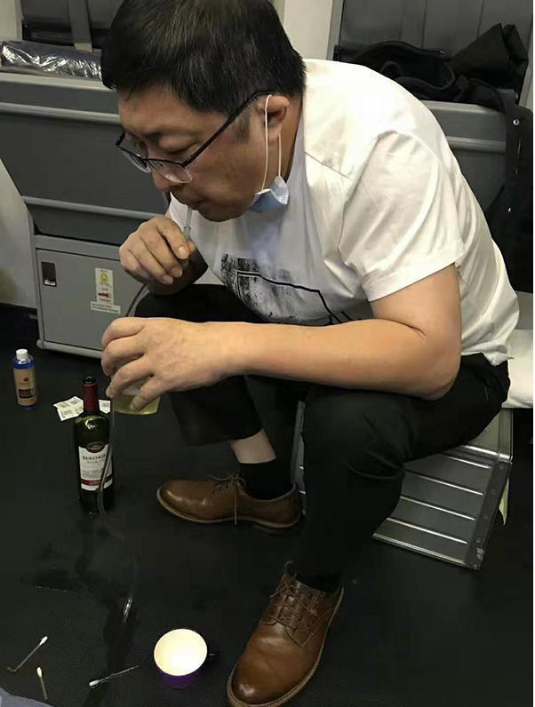 「央视新闻客户端」“天使”在人间 你们在身边从未走远