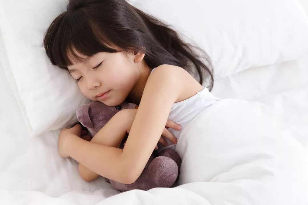 人民日报■【荐读】睡觉不能“脚朝西头朝东”？朝向真有讲究？终于知道了