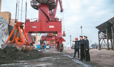 人民网：清退固废弃物